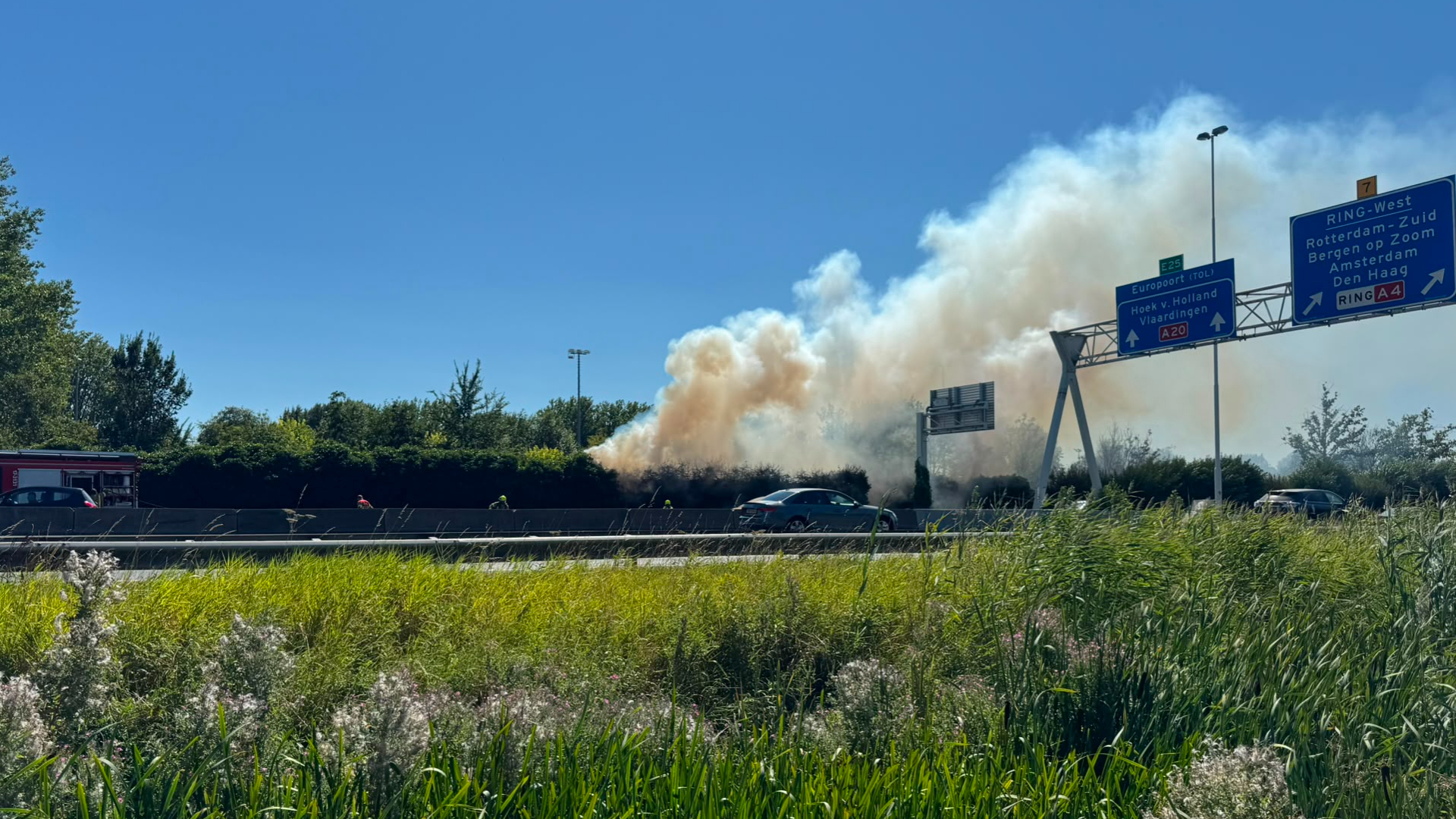 Bij de brand is veel rook vrijgekomen.