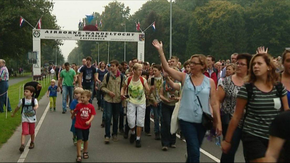 Bijna 35.000 deelnemers Airborne Wandeltocht