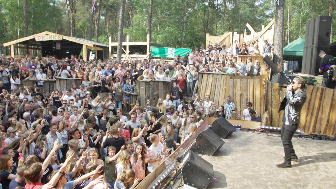 Muziekfestival Dauwpop 2016 in Hellendoorn