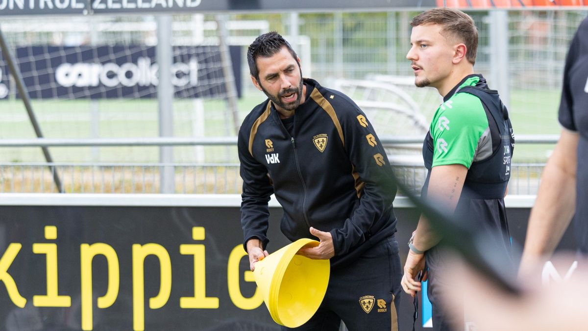 Nieuwe trainer De Klerk begint vol vertrouwen aan klus bij Kloetinge: 'Een beetje bravoure, daar hou