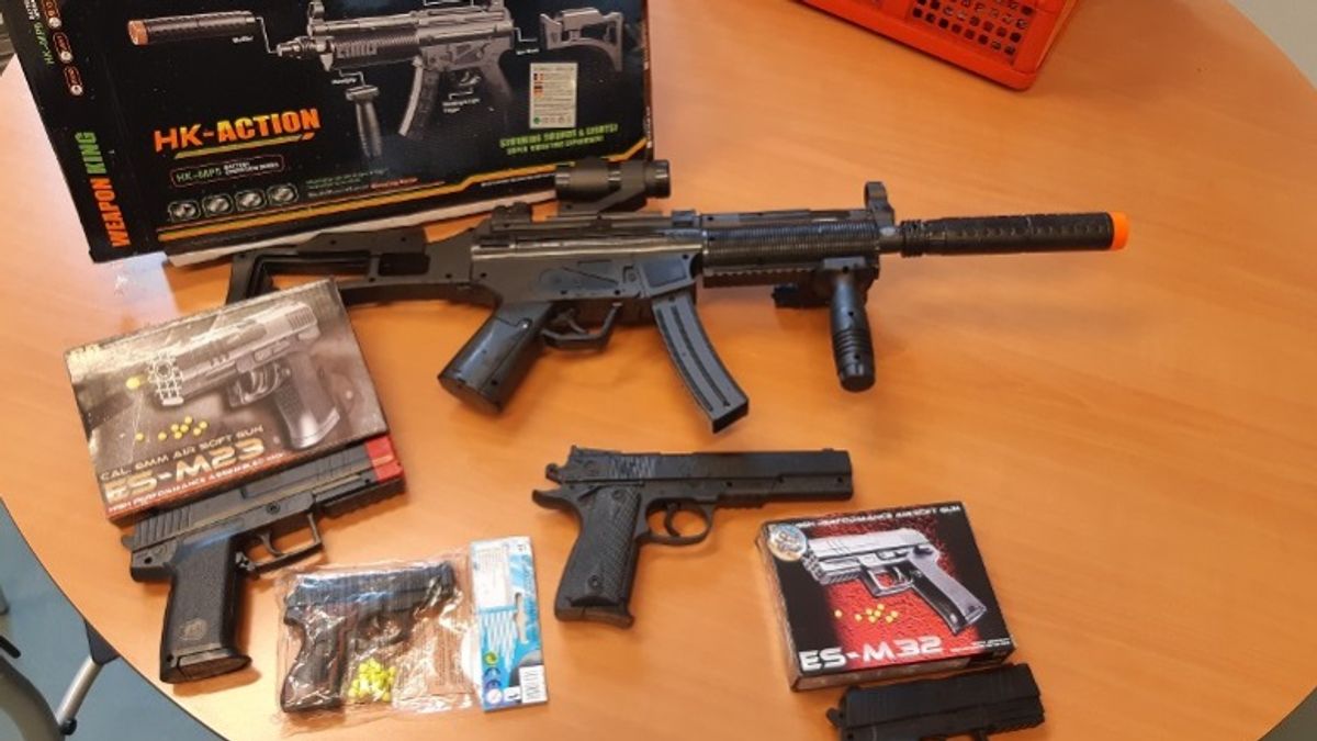 Speelgoedwapens in beslag genomen bij braderie Kruiningen