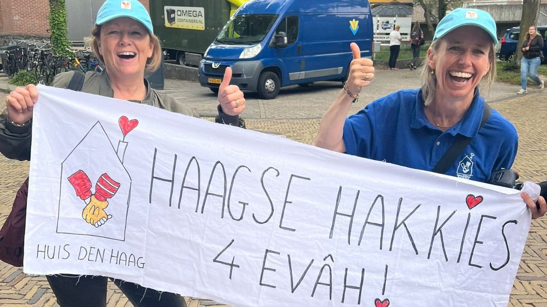 Supporters van het Ronald McDonald Huis langs de route | Eigen foto
