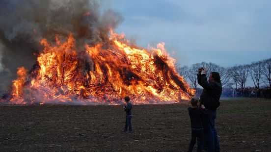 Achterhoekers hebben nog één maand voor de aanvraag van hun paasvuur