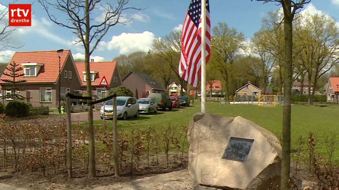 Het monument in Darp (Foto RTV Drenthe/ Remco Wilkens)