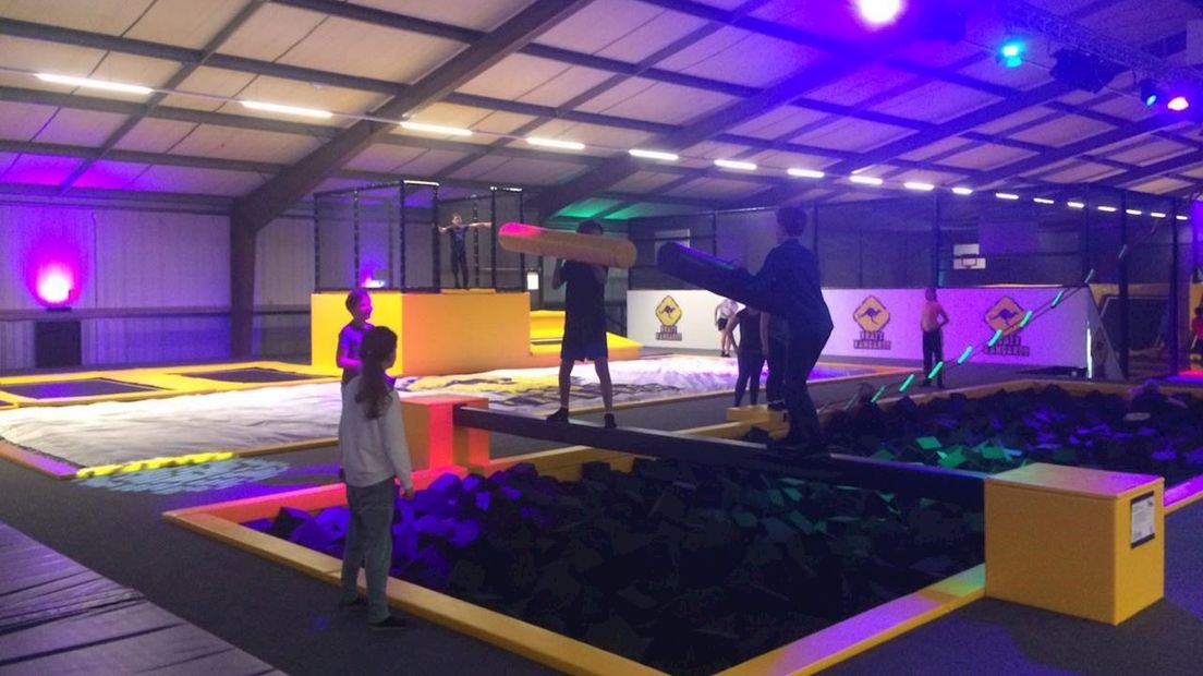 Grootste trampolinepark van Nederland gevestigd in Enschede RTV Oost