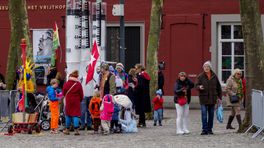 De geur van urine: het hoort erbij met carnaval...