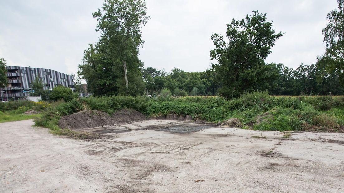 Eschmarkerveld in Enschede waar AZC moet komen