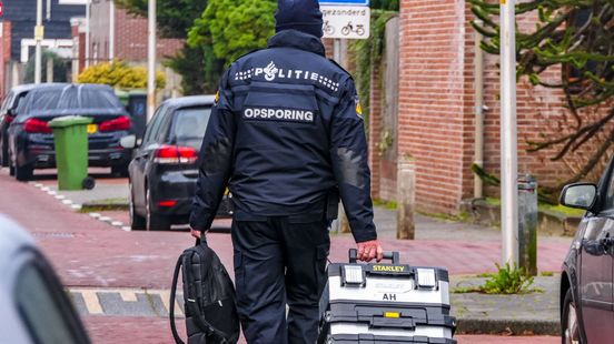 Gewonde bij aanrijding Enschede | Vuurwerk en hennep gevonden bij huiszoeking. Gewonde bij aanrijding Enschede | Vuurwerk en hennep gevonden bij huiszoeking.