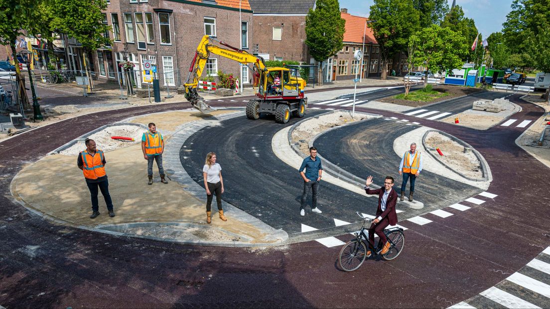 Kruispunt Koninginnelaan-Herenstraat in Leiden na de werkzaamheden