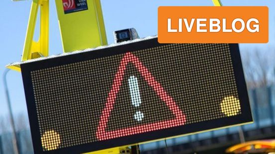 Botsing met meerdere autos op A50 • huis onbewoonbaar. Botsing met meerdere autos op A50 • huis onbewoonbaar.