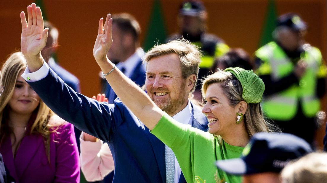 Koning Willem-Alexander en koningin Maxima tijdens de viering van Koningsdag in Rotterdam.