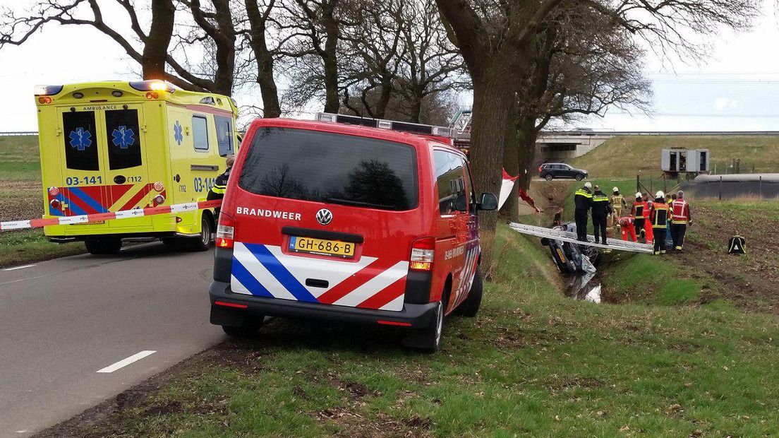 Aan de Slenerweg is een persoon om het leven gekomen (Rechten: Persbureau Meter)