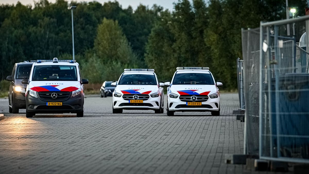 Man schopt agent bij aanhouding Expo Hal, politie doet aangifte - RTV