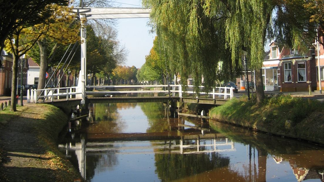 Een van de bruggen over het Pekelder Hoofddiep
