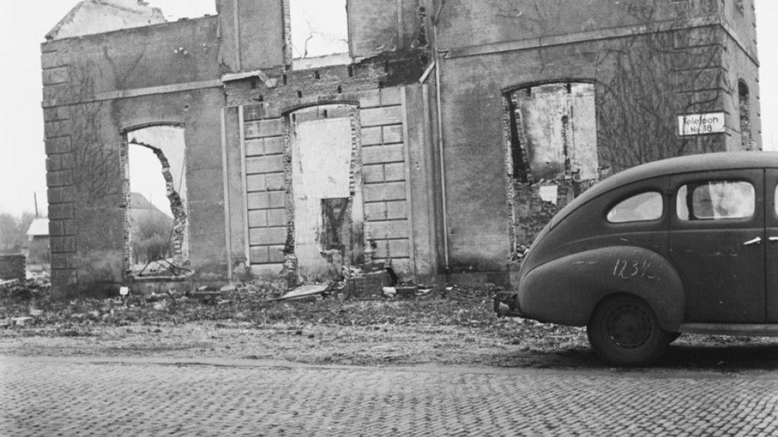 Ruim honderd woningen in Putten werden in brand gestoken door de Duitse bezetter.