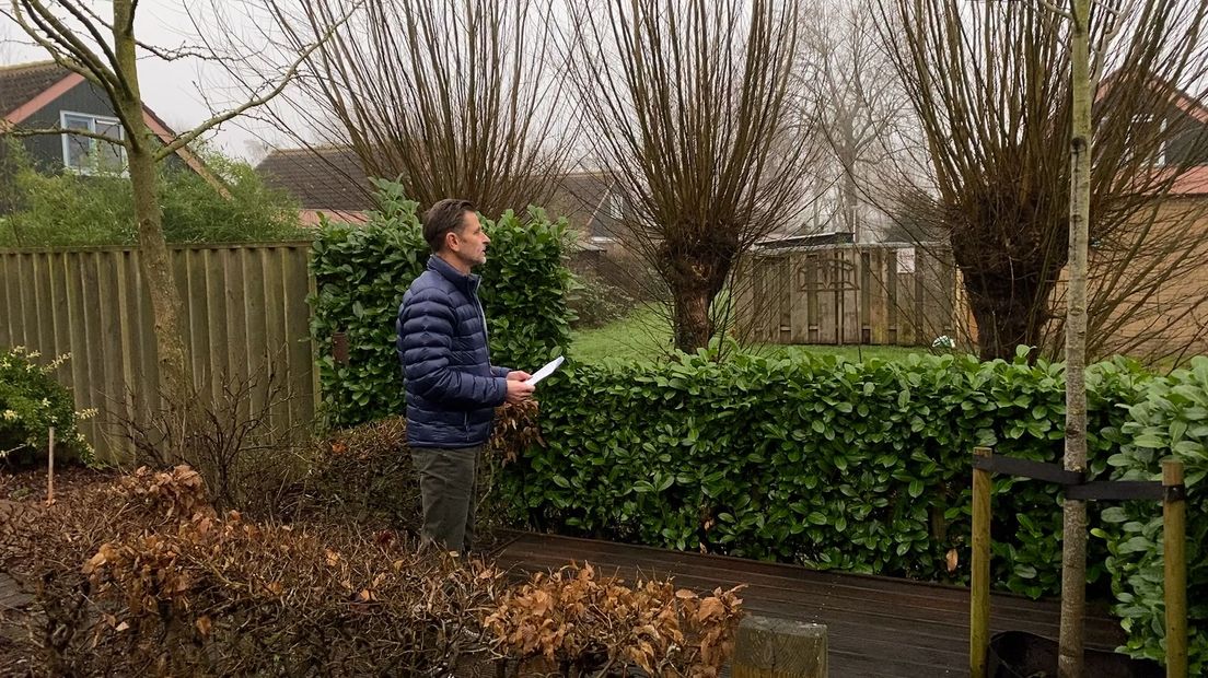 Bewoner Cock Kranenburg maakt zich zorgen om zijn uitzicht na komst van woningbouw achter zijn woning