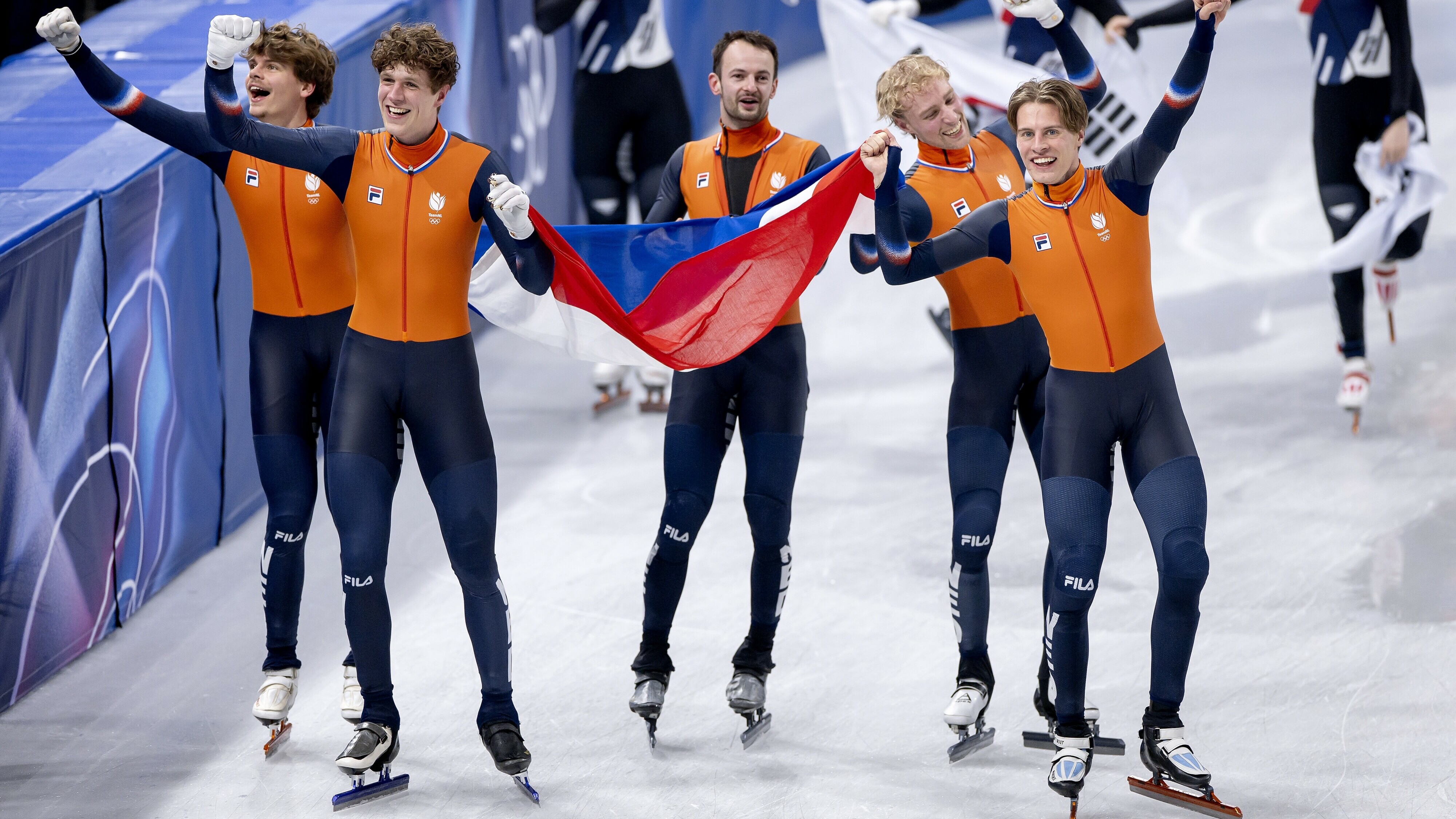 De Laat goud mei ôflossingsploech, Schulting falt op 1.500 meter | Rijpma-de Jong pakt goud op 1.500 meter