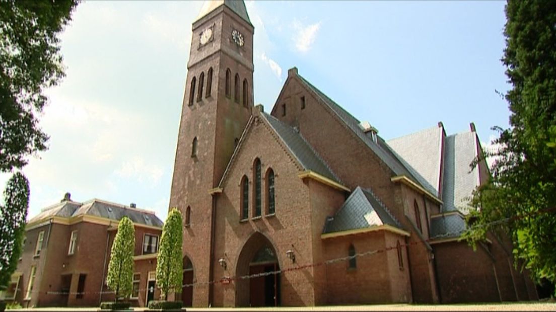 Zondag is in de rooms-katholieke kerk Onze Lieve Vrouwe Ten Hemelopneming in Klarenbeek de laatste dienst gehouden.