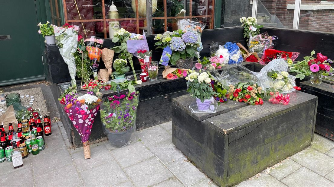 Bloemen voor Café Thorbecke I