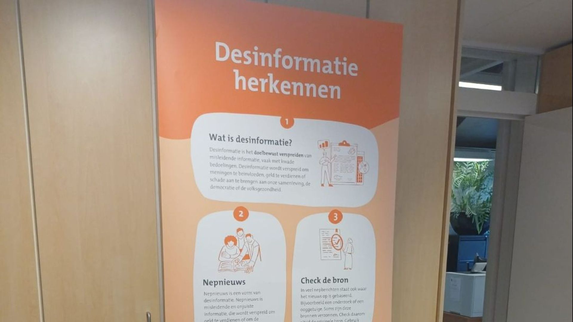 Expositie ‘Desinformatie’ te zien in bibliotheken Winterswijk en Lichtenvoorde.