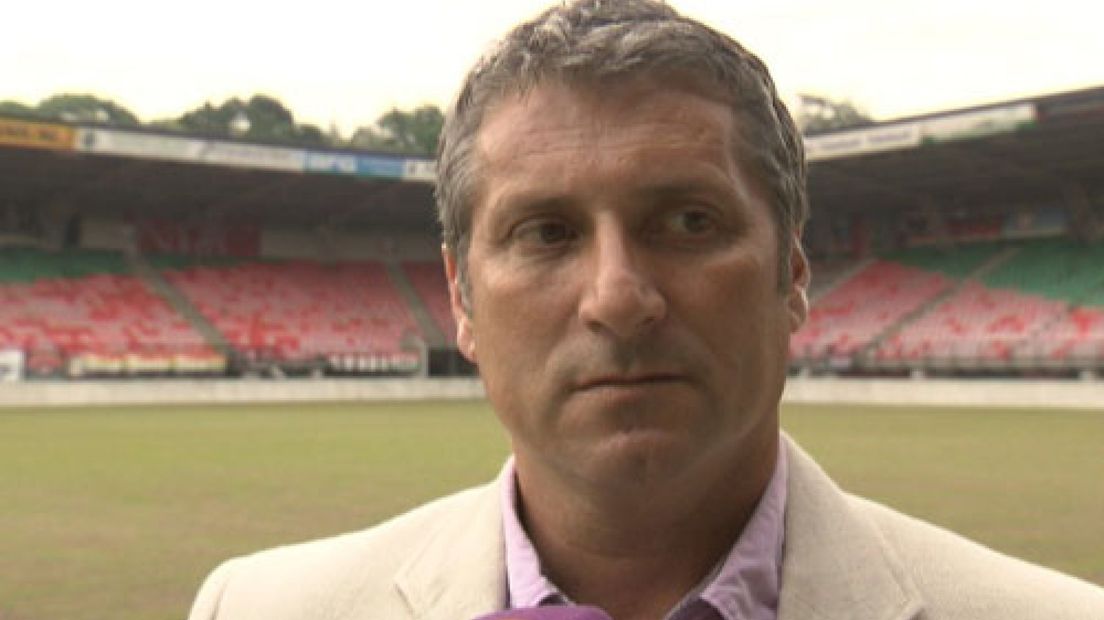 NEC-coach Brood: kunstgras is vervalsing