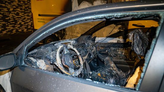 112 Nieuws: Kop-staartbotsing bij Raalte | Brandweer Deventer heeft handen vol aan nachtelijke brandjes. 112 Nieuws: Kop-staartbotsing bij Raalte | Brandweer Deventer heeft handen vol aan nachtelijke brandjes.