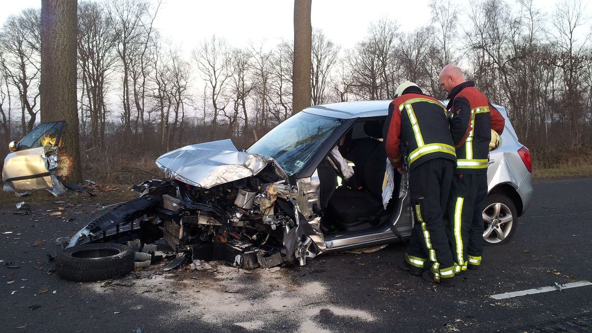 Automobilist gewond bij ongeval Oosterhesselen
