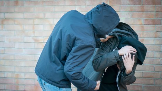 13-jarige uit Losser aangevallen door groep jongeren met stokken in Gronau Home