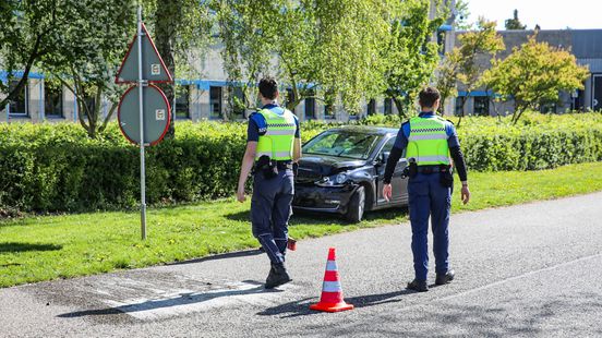 Botsing op bedrijventerrein in Winschoten. Botsing op bedrijventerrein in Winschoten.