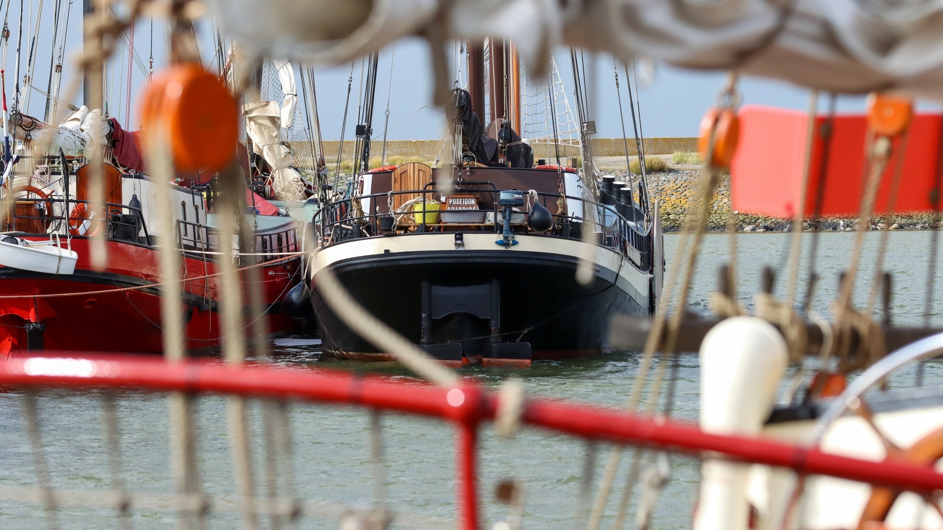 Scheepvaart in onzekerheid omdat grootste keuringsdienst licentie verliest