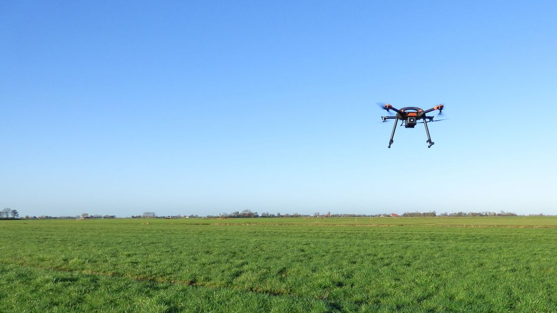 porselein Toegangsprijs Betrokken Sneker (22) levert drones voor vliegtuiginspecties op Schiphol - Omrop  Fryslân