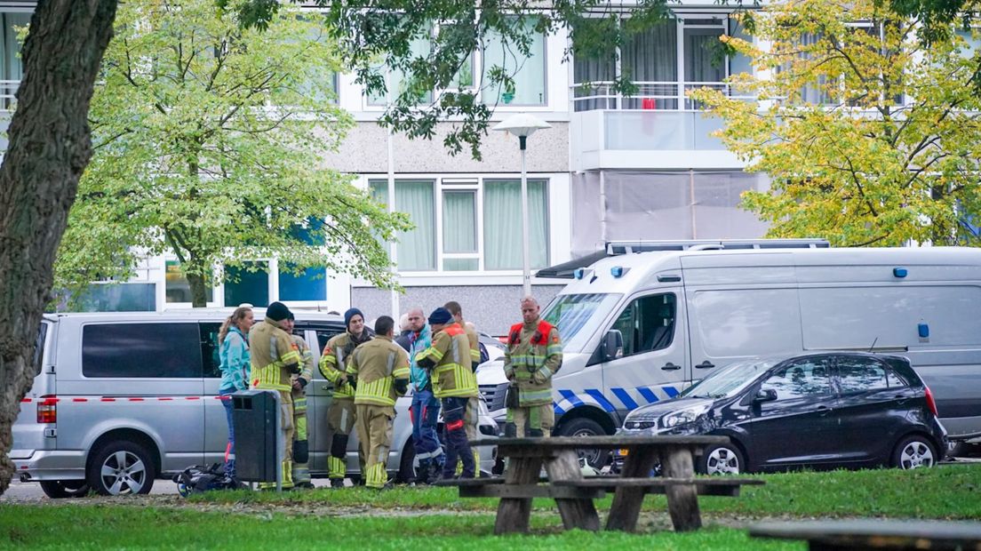 De vondst aan de Ankaradreef is vlakbij een speeltuin met picknickbanken.