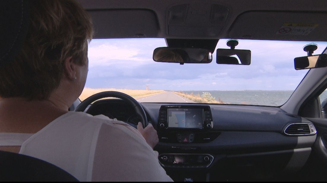 Grote verschillen tussen rijscholen; 'Maar slagingspercentages zeggen ook niet alles'