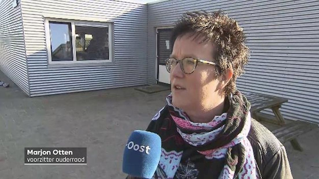 Voorzitter Marjon Otten van de ouderraad wil dat de school in Tuk blijft.