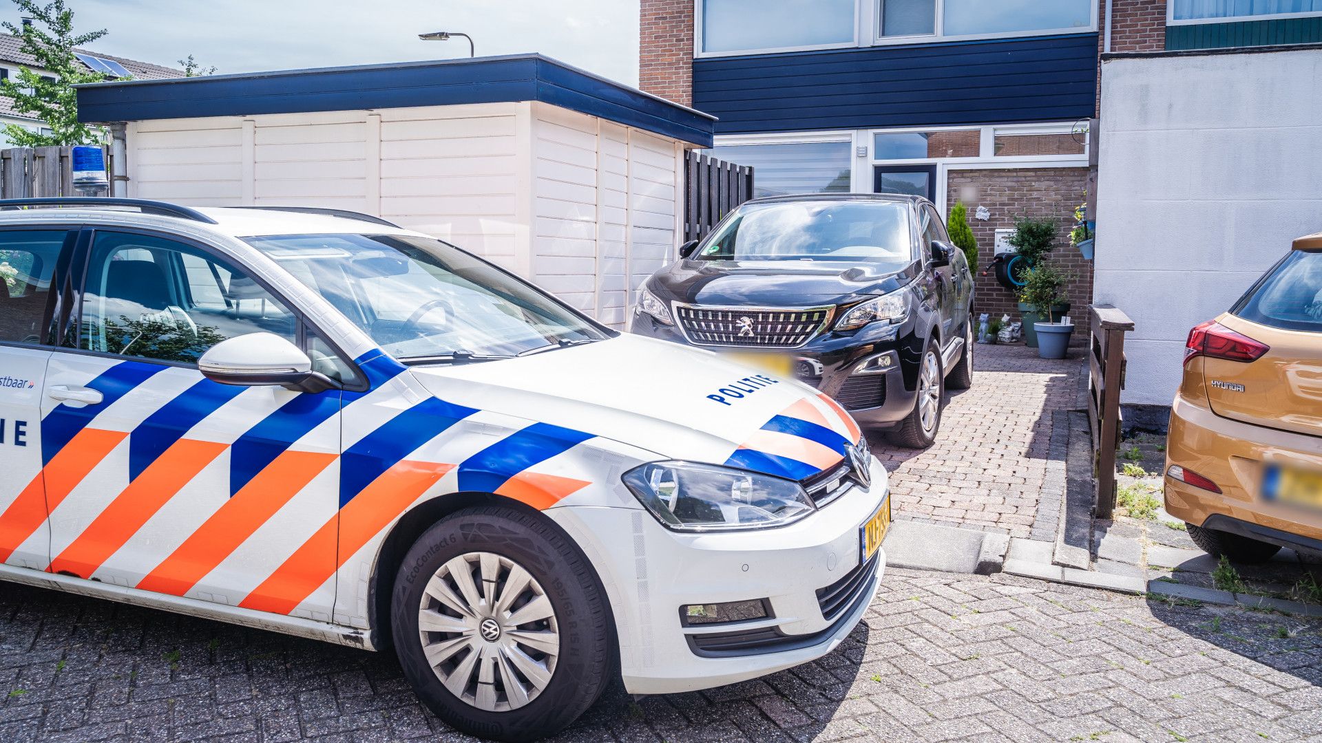 Buurt Nog Vol Vragen Na Vondst Dode Man: 'Mochten Van De Politie Niet ...