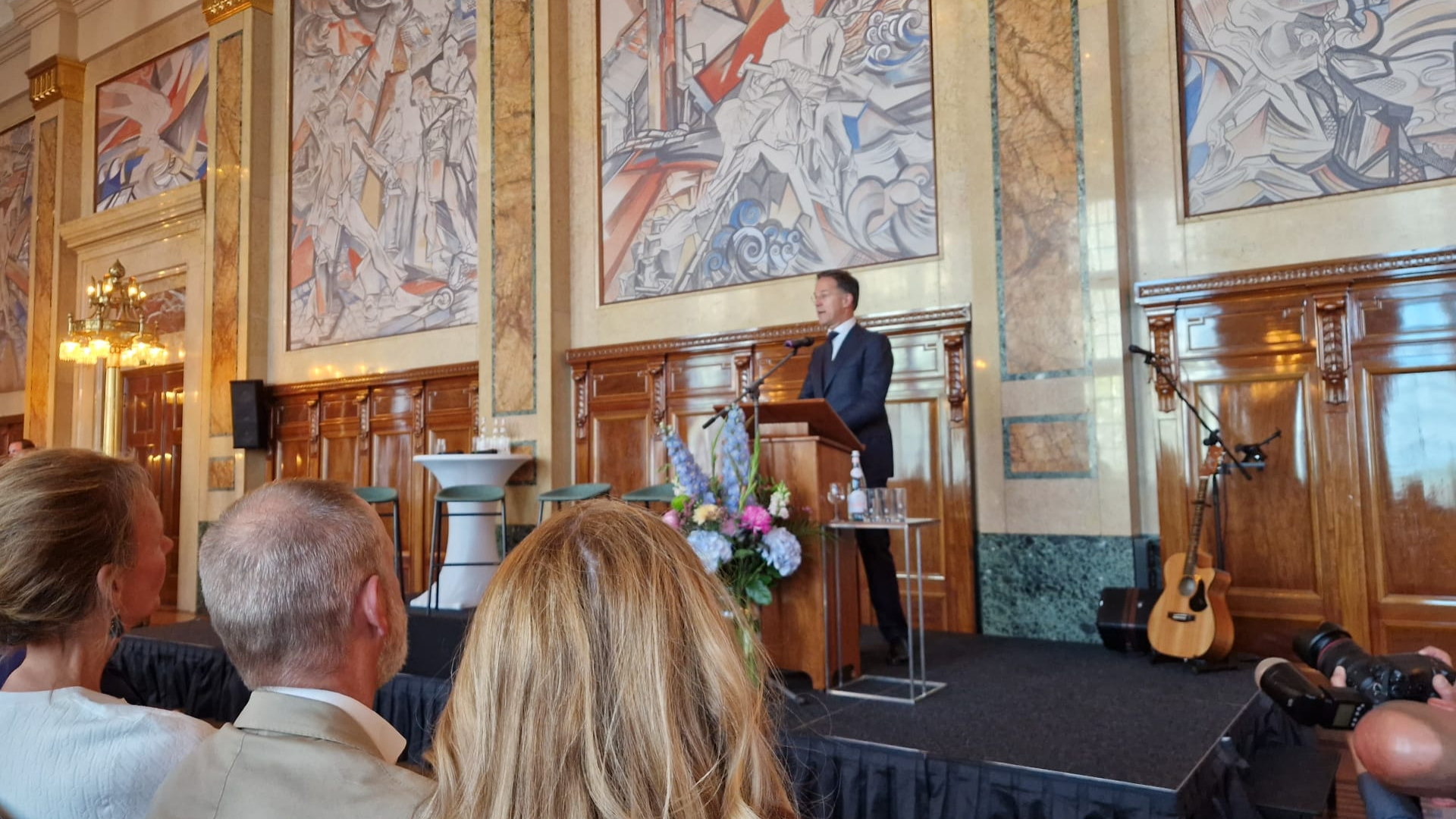 Secretaris-generaal Mark Rutte sprak dinsdag in het Rotterdamse stadhuis tijdens de Rotterdam Summit.