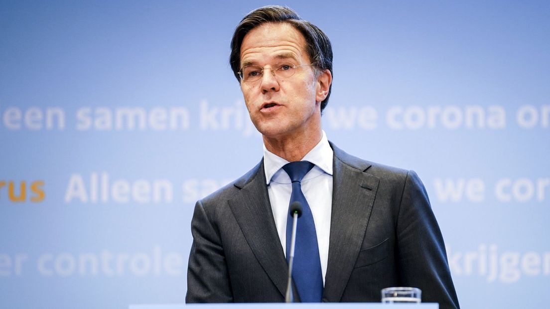 Premier Rutte tijdens de persconferentie