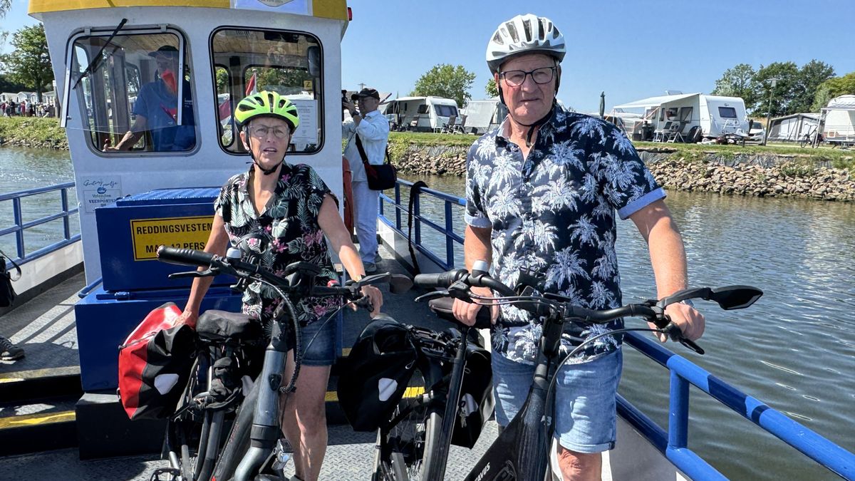 Veerdienst Kobus viert miljoenste passagier met feestelijke overtocht