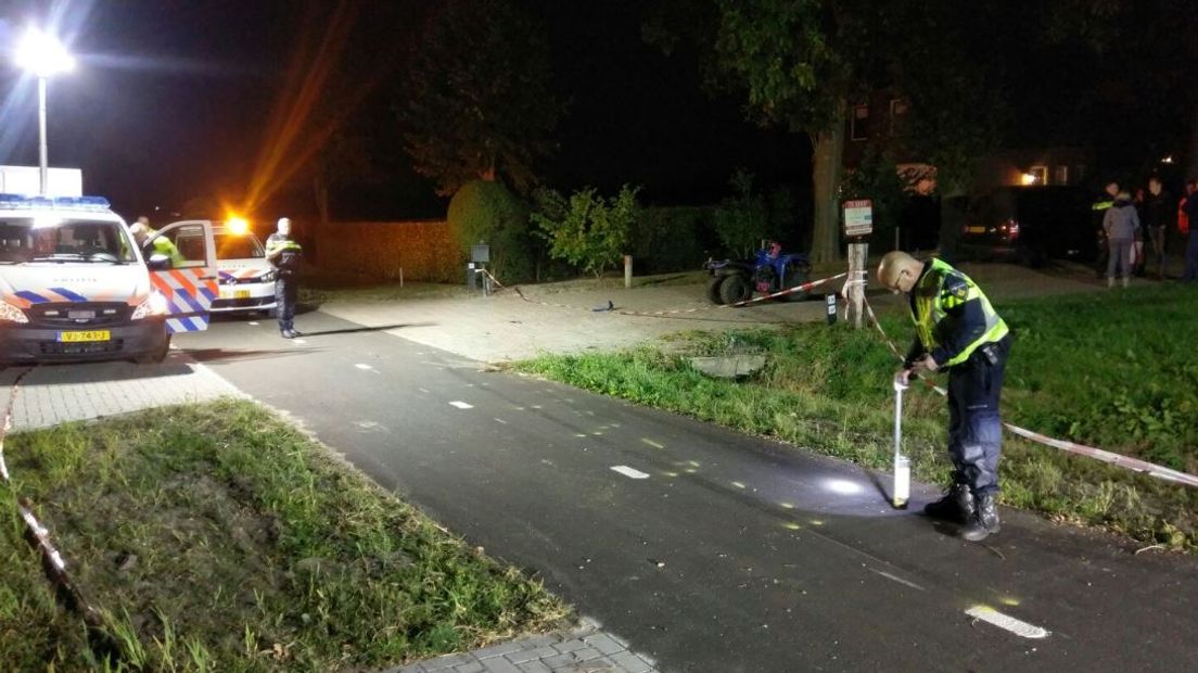 De bestuurder van een quad is woensdagavond ernstig gewond bij een aanrijding in Lunteren.