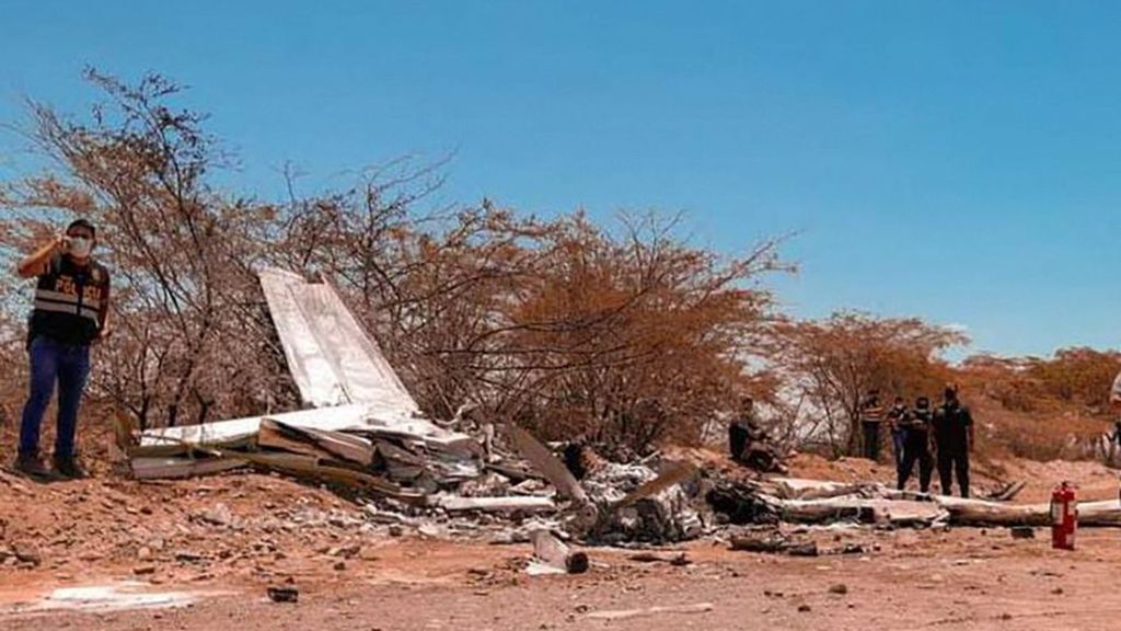 Het ongeluk in Peru, van afgelopen vrijdag. Foto: ANP Het ongeluk in Peru, van afgelopen vrijdag. Foto: ANP