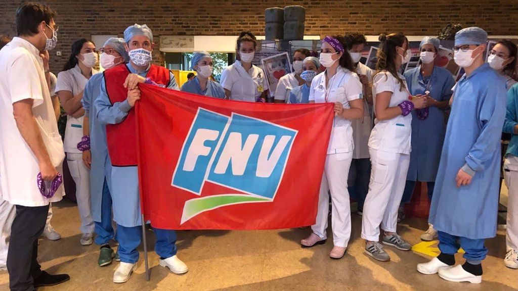 In totaal neemt personeel van 21 afdelingen deel aan de staking. Foto: Omroep Gelderland In totaal neemt personeel van 21 afdelingen deel aan de staking. Foto: Omroep Gelderland