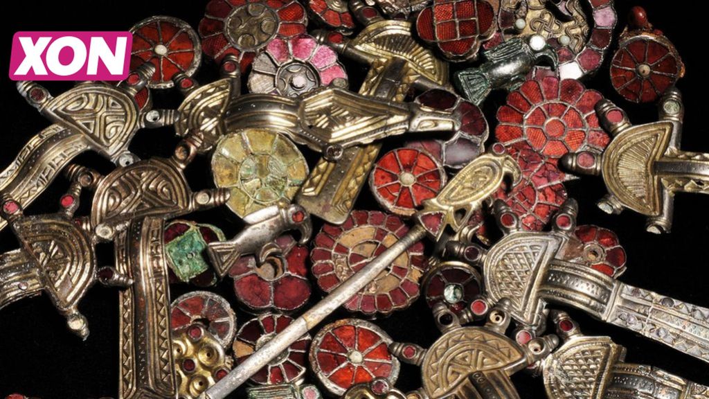 Fibulae met granaat uit Rhenen. Foto: Rijksmuseum voor Oudheden Fibulae met granaat uit Rhenen. Foto: Rijksmuseum voor Oudheden