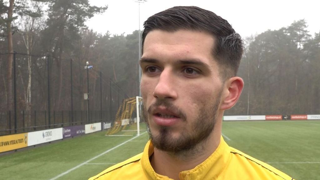 Adrian Grbic wil scoren bij Vitesse. Foto: Omroep Gelderland Adrian Grbic wil scoren bij Vitesse. Foto: Omroep Gelderland