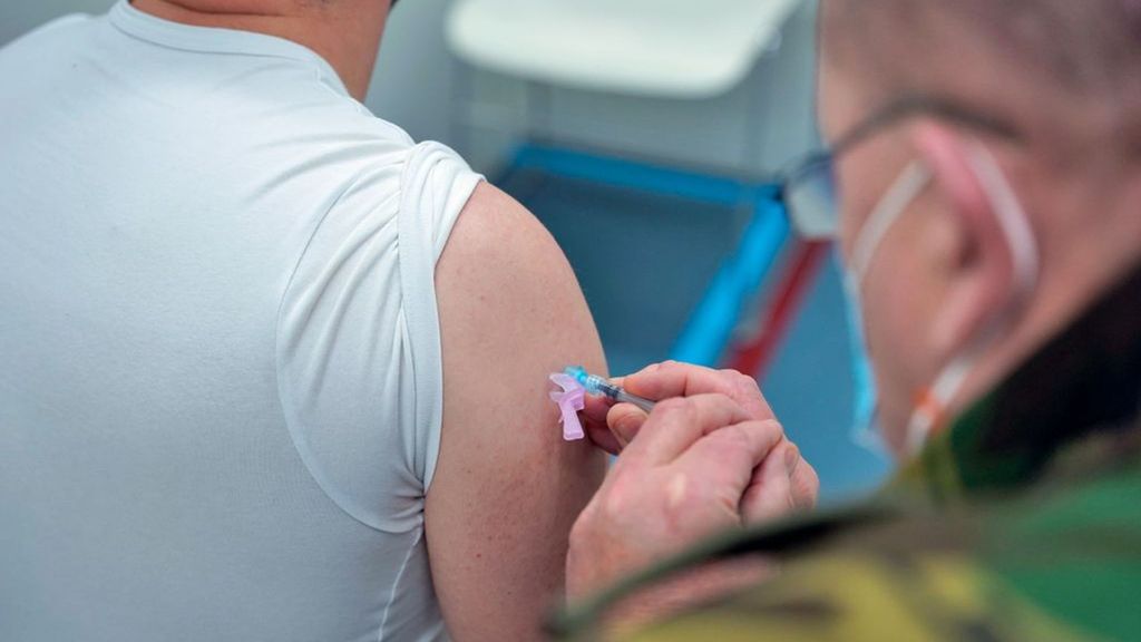 Waar blijven de 35-minners bij de XL-vaccinatielocatie in Duiven?. Foto: ANP