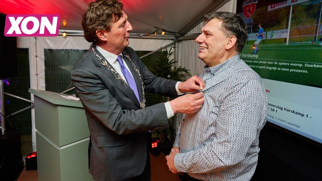 Dirk van Wikselaar Lid in de Orde van Oranje-Nassau. Foto: Gemeente Ede Dirk van Wikselaar Lid in de Orde van Oranje-Nassau. Foto: Gemeente Ede