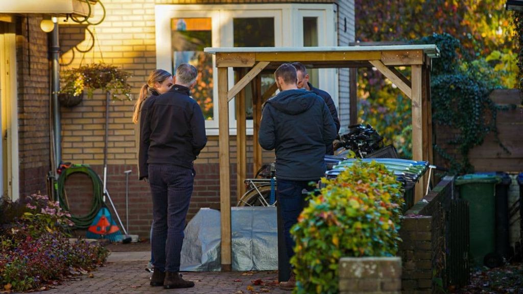 17-jarig Vermist Meisje Na Lange Zoektocht Levend Gevonden In Eigen ...