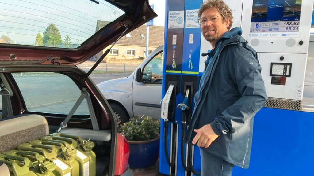 Wim betaalde 188,53 euro voor ruim 96 liter. Foto: Omroep Gelderland Wim betaalde 188,53 euro voor ruim 96 liter. Foto: Omroep Gelderland