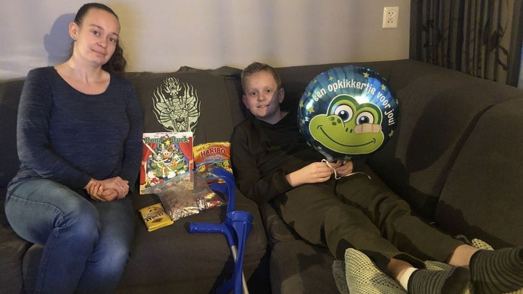 Niek maakt het naar omstandigheden goed en wordt verzorgd door zijn moeder. Foto: RTV Nunspeet Niek maakt het naar omstandigheden goed en wordt verzorgd door zijn moeder. Foto: RTV Nunspeet