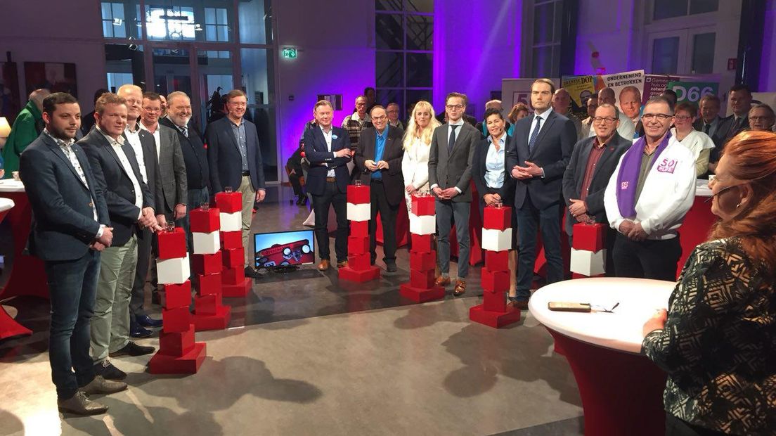 De lijsttrekkers van de politieke partijen in Emmen gingen bij RTV Drenthe met elkaar in debat (Rechten: RTV Drenthe)