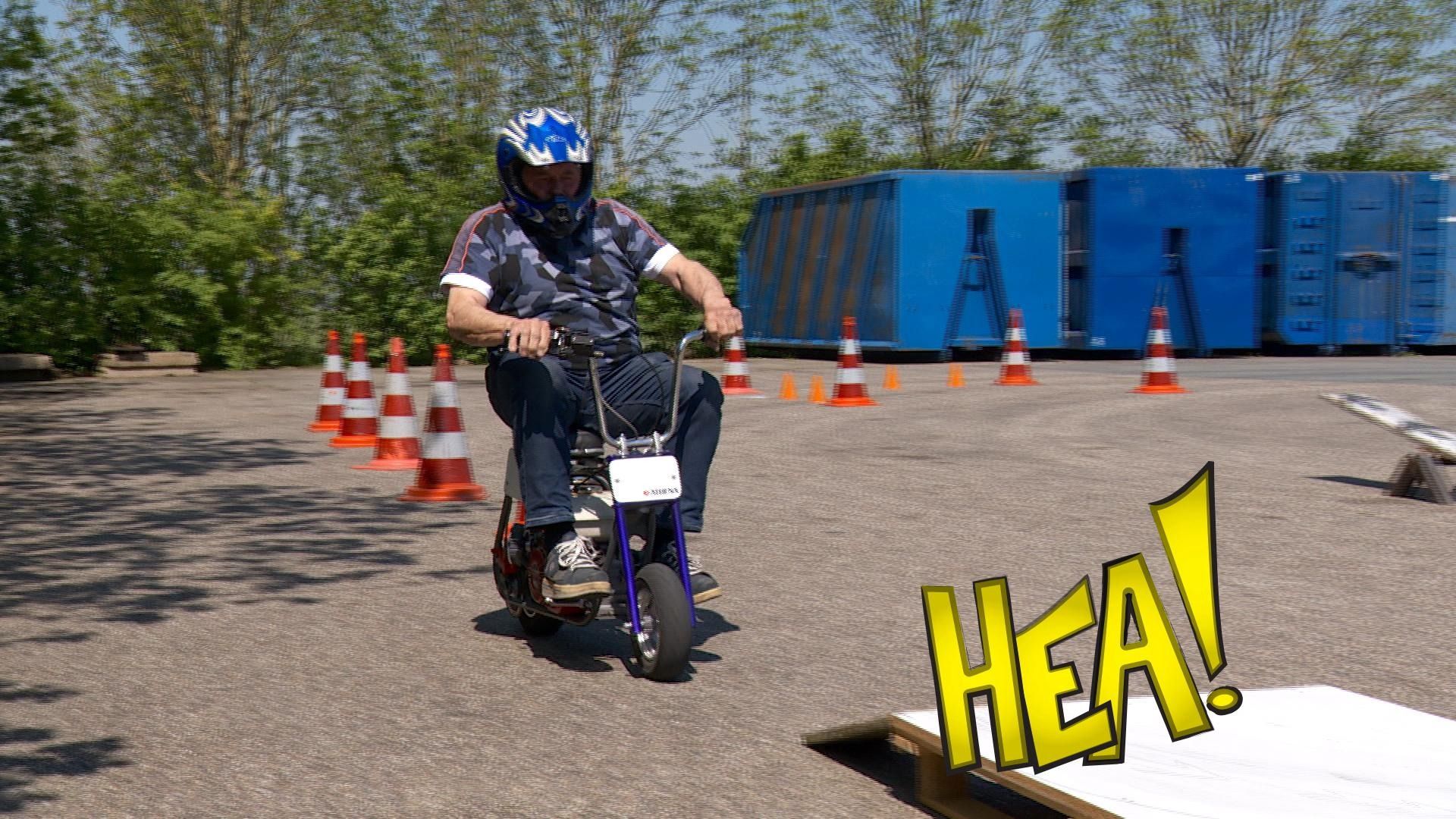 HEA! Mini-motorrace yn Easterein